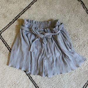 Pink Lily Blue Bright Spirits Pleated Shorts | Size 3XL